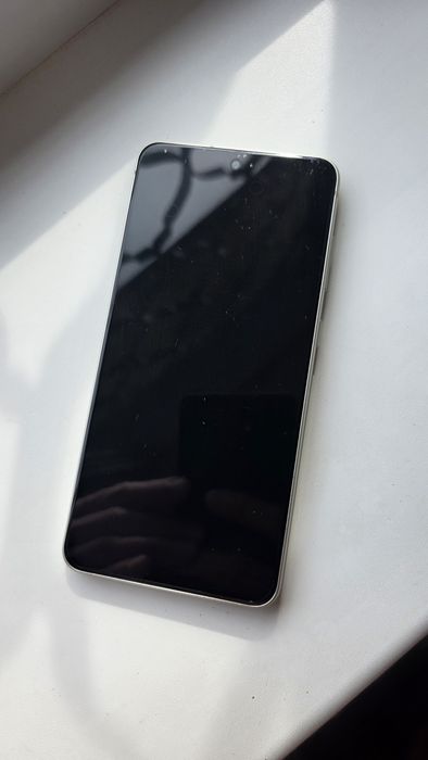 Продам телефон Samsung s21fe