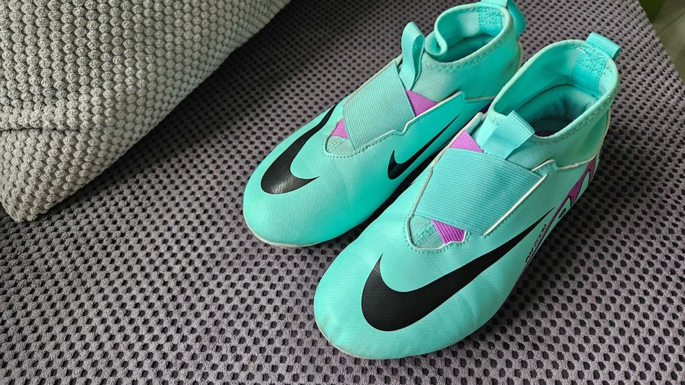 Футболни обувки Nike, 36,5 номер