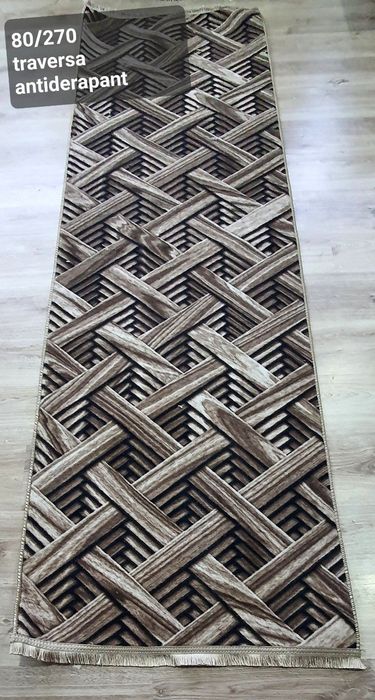 Traverse diferite modele