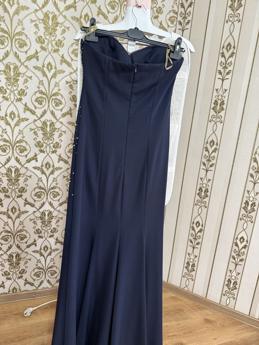 Вечернее платье с жемчугом