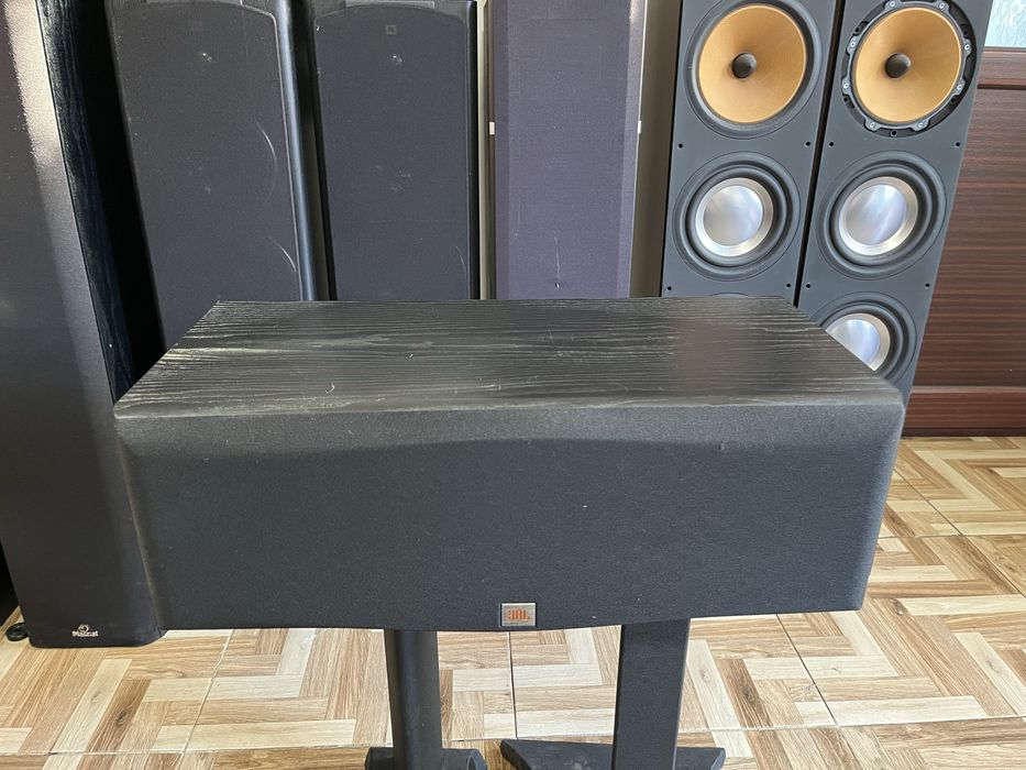 Boxa centru Jbl EC35