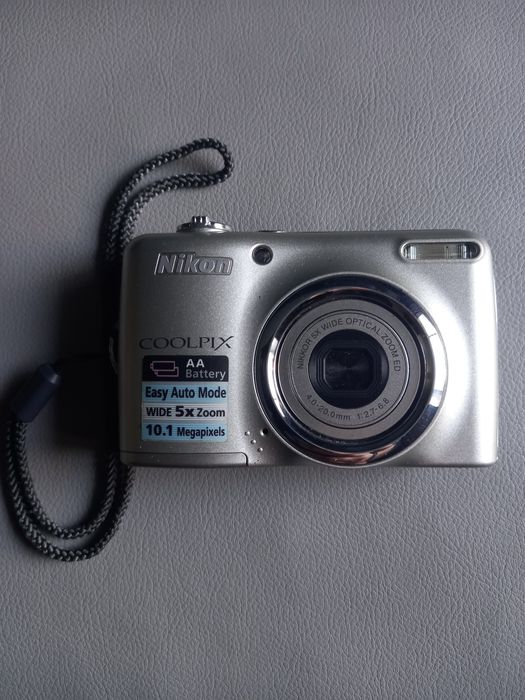 Camere foto  digitale Y2K diferite mărci