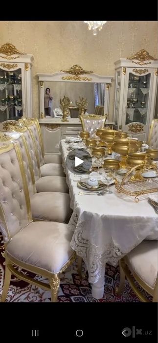 Стол, стул, комод сотилади