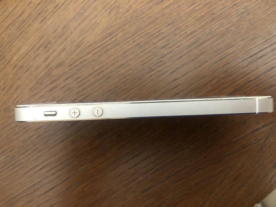 Iphone 5s классичка Apple
