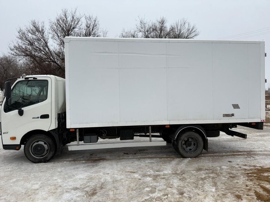 Грузовик Хино(HINO)