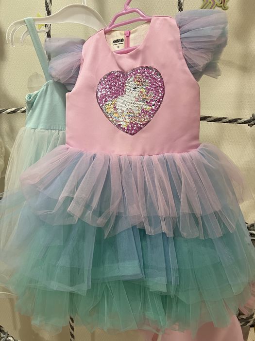 Продам нарядное платье