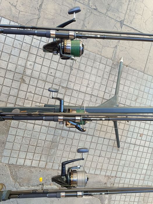 Продавам шаранджийски въдици комплект със стока и сигнализаторири