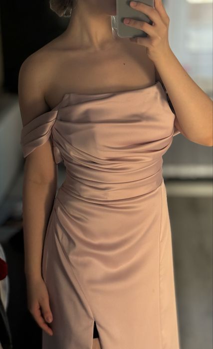 Нежное вечернее платье