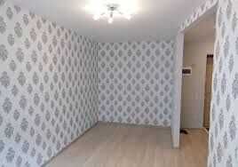 Поклейка обоев..,