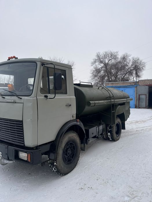 Продам топливозаправщик