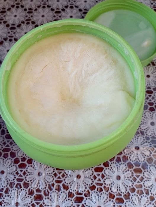 Продавам мас с невен и кокосово масло