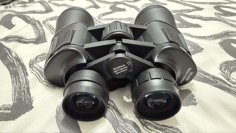 Binoclu Canon pt drumetii / vânătoare