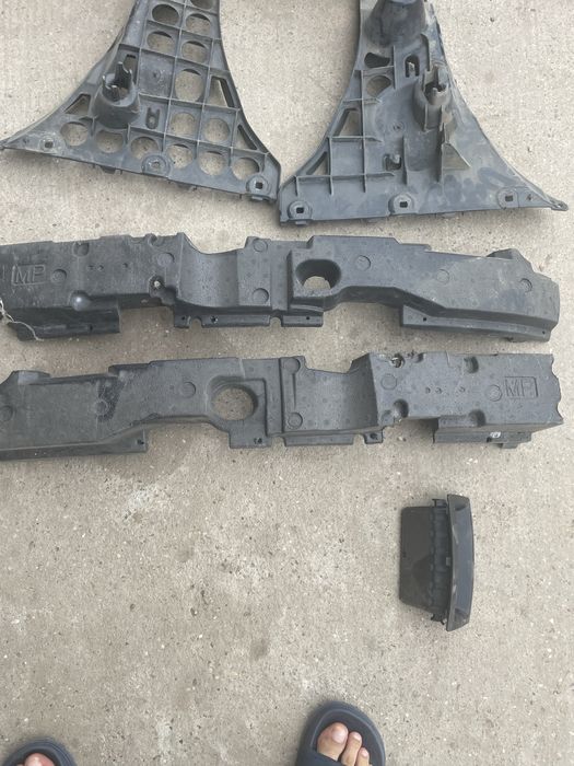 Carenaje, spuma bara, suporti bara, plastic dedesubtul barii, bmw e60