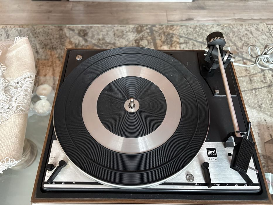 Pick-up Dual 1214 HS39 cu amplificator integrat