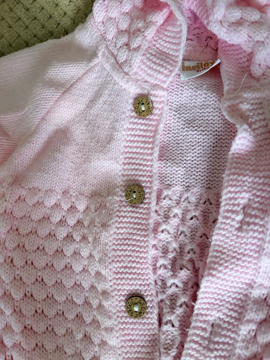 Продам детский комбинезон на весну