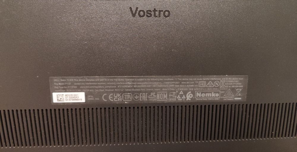 Лаптоп Dell Vostro 15 3510