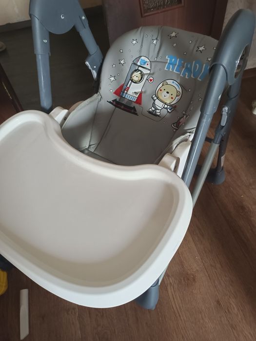 Продаю стульчик - качели для кормления