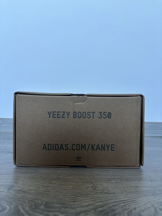 Yeezy Boost 350 V2