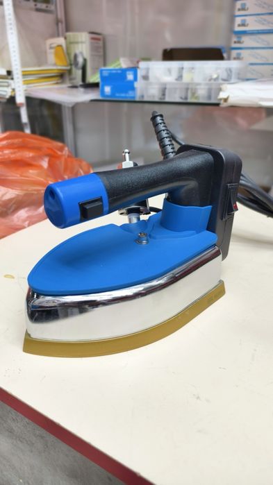 Утюг паравой полупромышленный