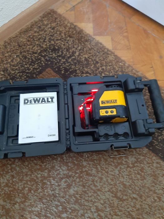 Devalt lase nivela dcw088 ca nou