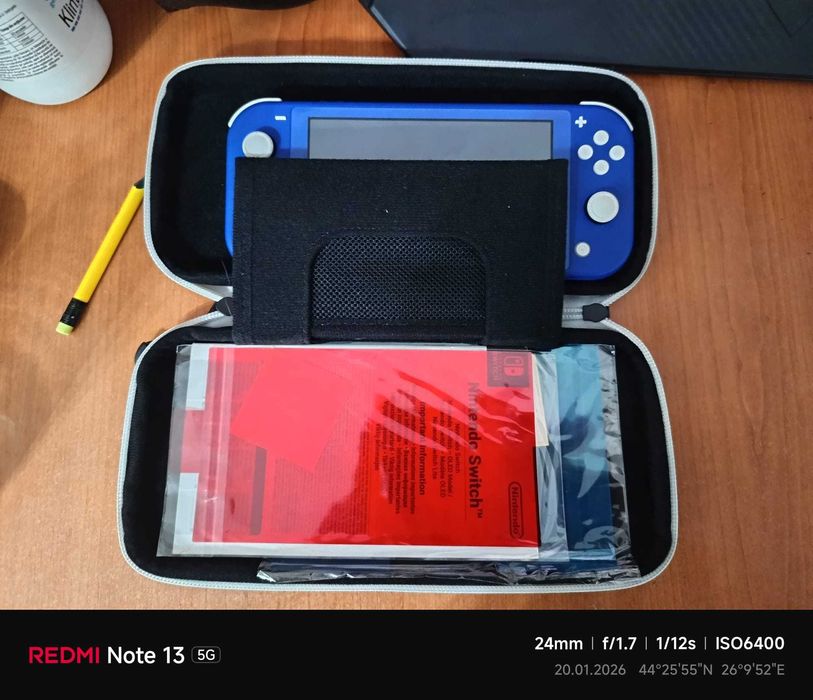 Nintendo Switch Lite Blue+case si screen protector