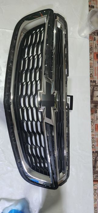 Продам решетку от шевроле кобальт 2025год