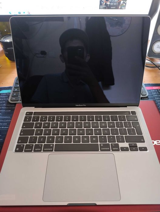 Apple Macbook Pro 2338 M1 16GB