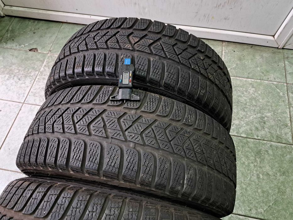 4 anvelope 205/40 R18 Pirelli