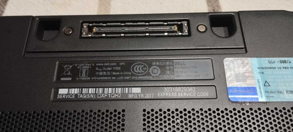 Лаптоп Dell Precision 7720 на части
