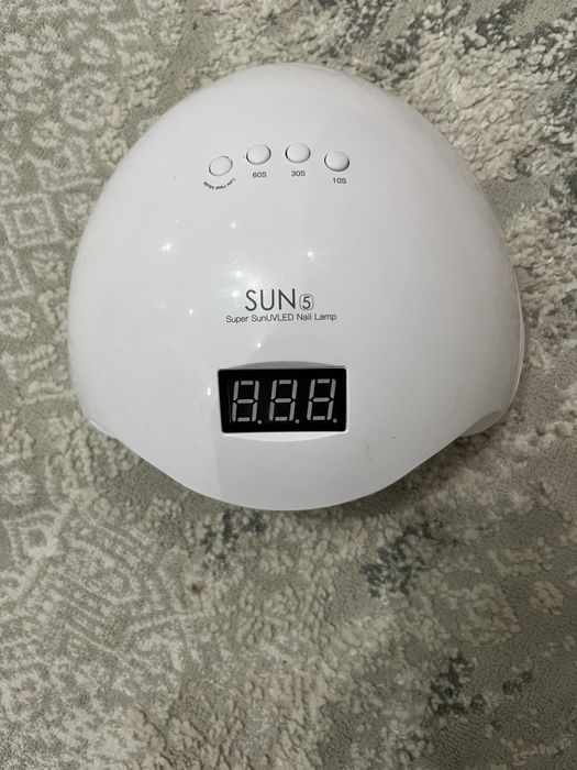 лампа для ногтей