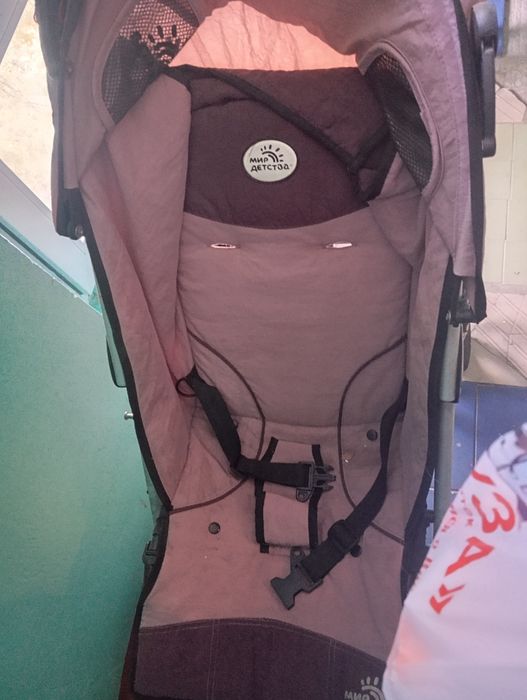 Прогулочная коляска