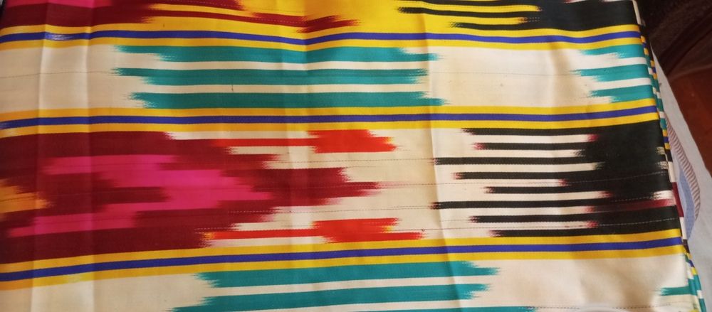 Отрез хан атласа новый