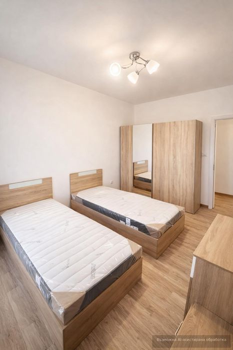 Дава се под наем Тристаен апартамент в Пловдив, Център - 103 кв.м за 797.64 € - Снимка #3