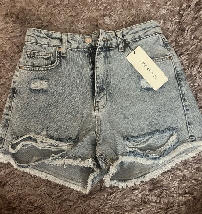 Дънкови къси гащи