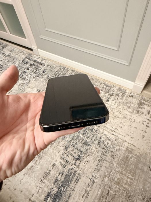 Срочно продам iPhone 13 pro