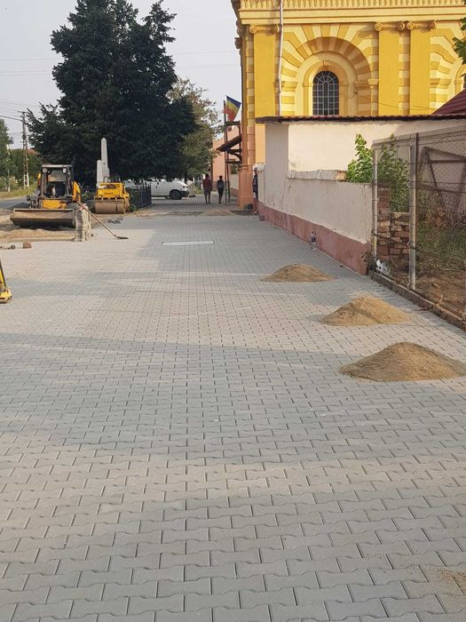 Montat pavele si borduri si Intretinere gradini si spatii verzi