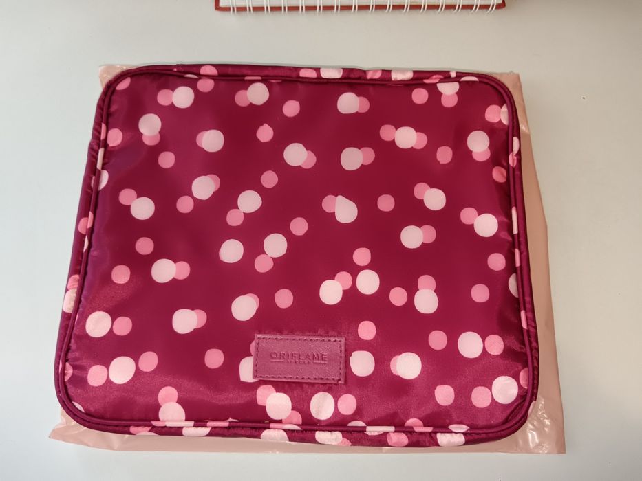 Geanta cosmetice Oriflame