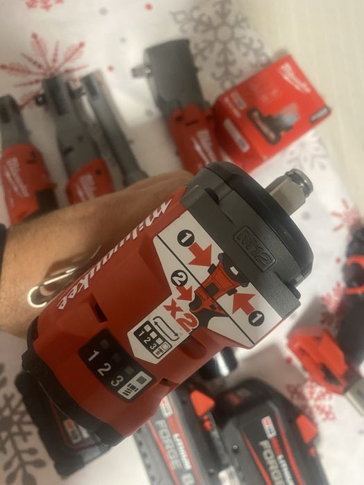 Milwaukee,  scule noi m12 si m18 , produse noi