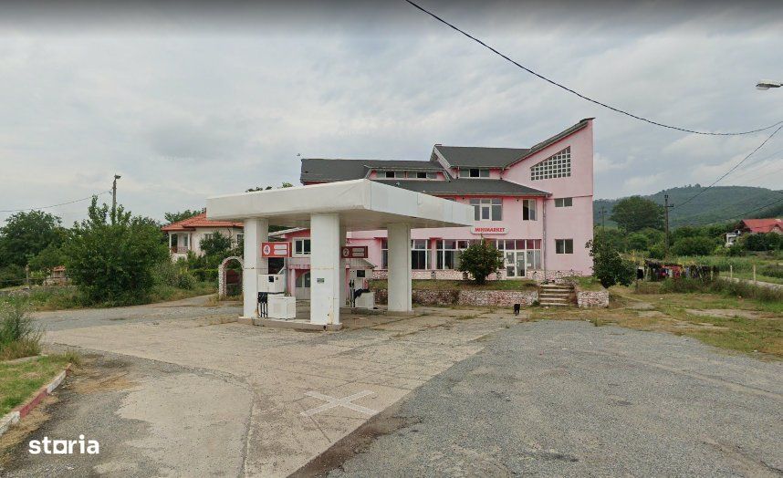 Statie Peco 565mp + Anexe + Teren 3.135mp  Soseaua DN65A Hinova