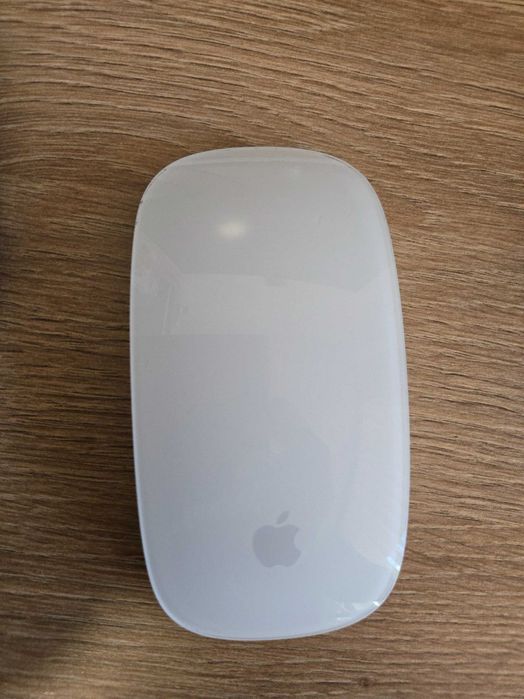 Apple Magic Mouse 2 (A1657) — бяла, презареждаема