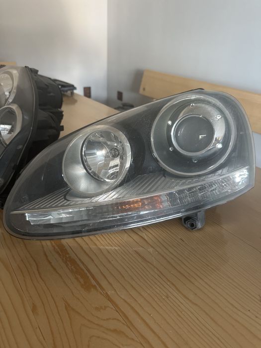 Фарове VW Golf/Jetta
