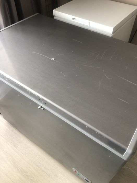 Продам морозильник