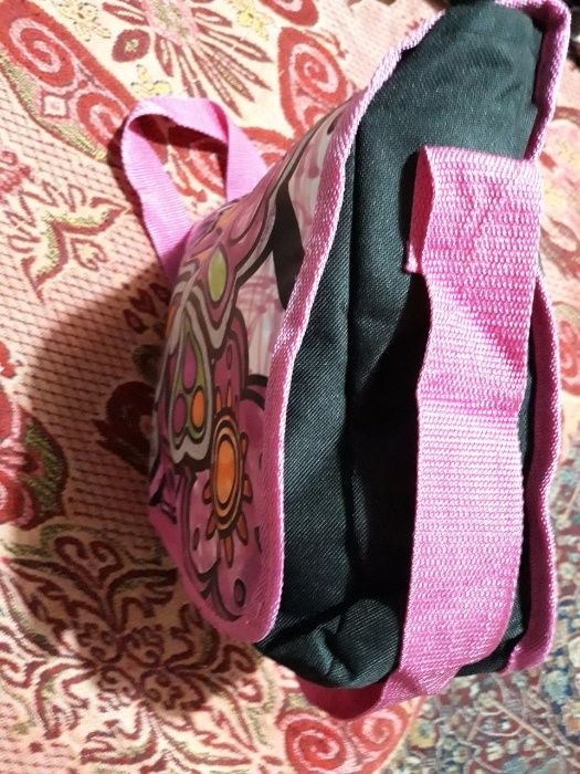 Красива чанта за момиче