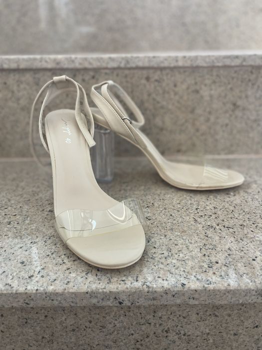 Сандали на ток нови