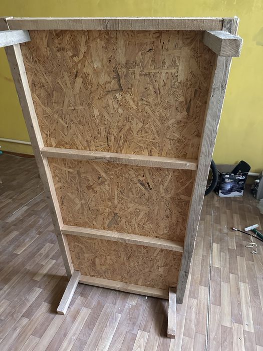 2 Жер стол сатылады