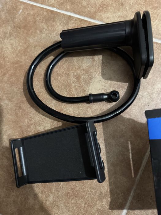 Suport flexibil tableta