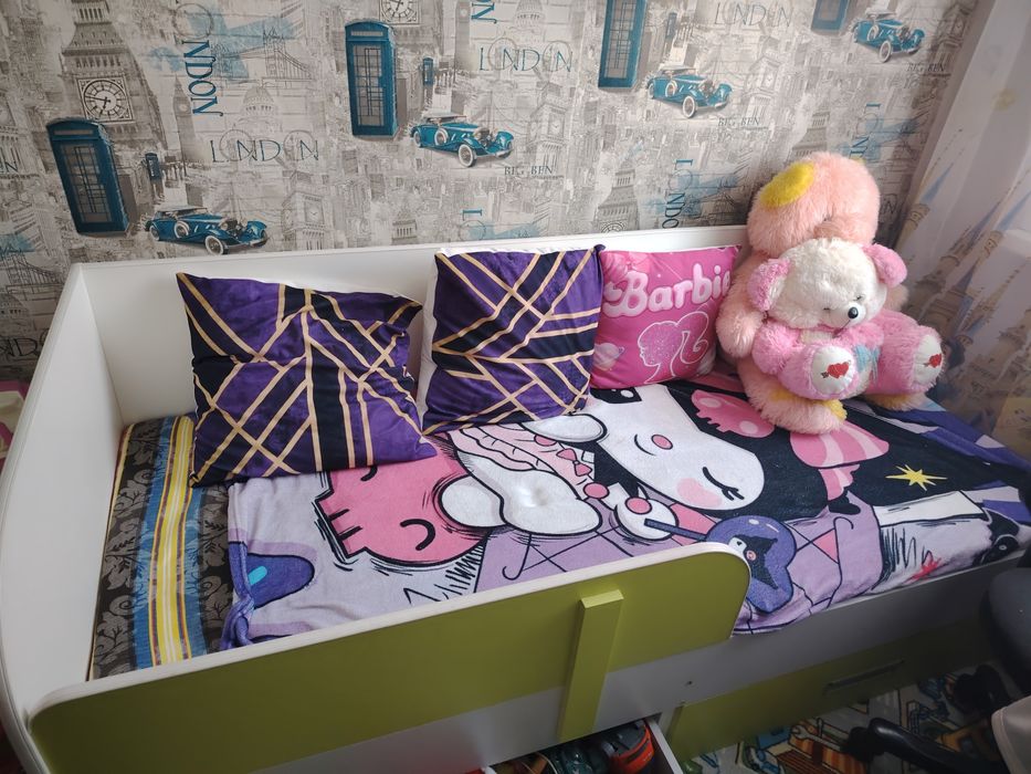 Кровать детская крепкая