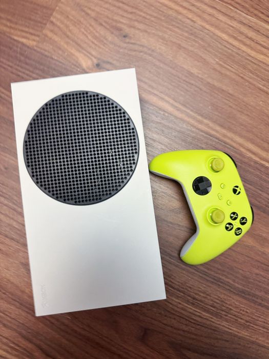 Приставка XBOX series S