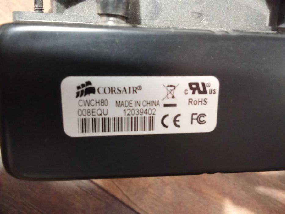 Охладител за процесор Corsair CWCH80 съвместима с Intel/AMD