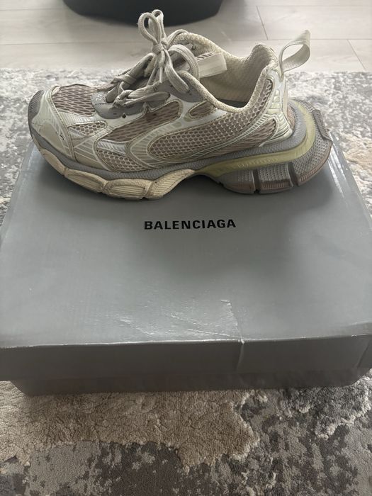Balenciaga 3xl eggshells